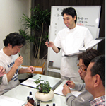 業界トップの講師が皆さんを徹底指導。